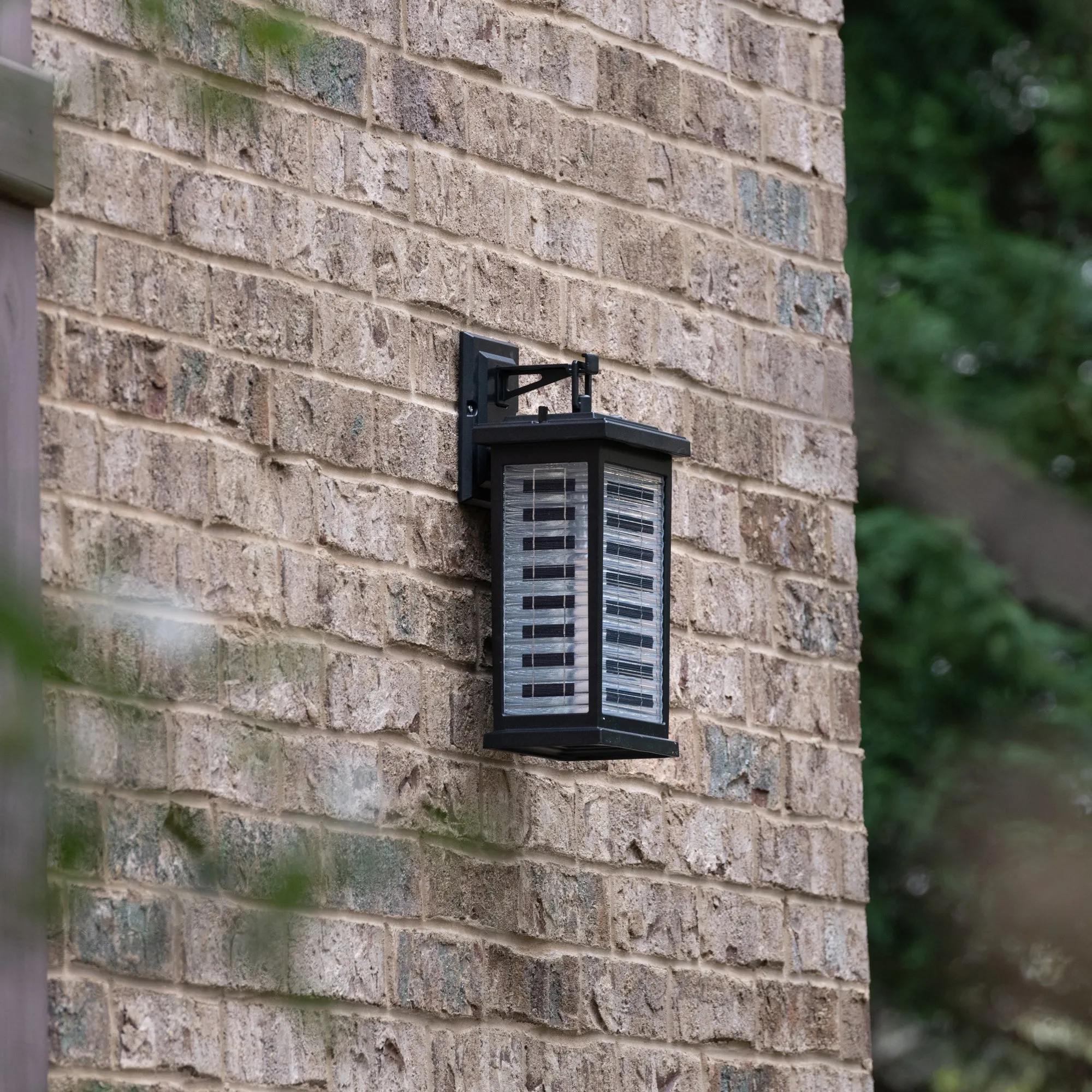 Farmhouse Solar Wall Light, 130 Lumens, 3.4W, 2700K, Black Finish