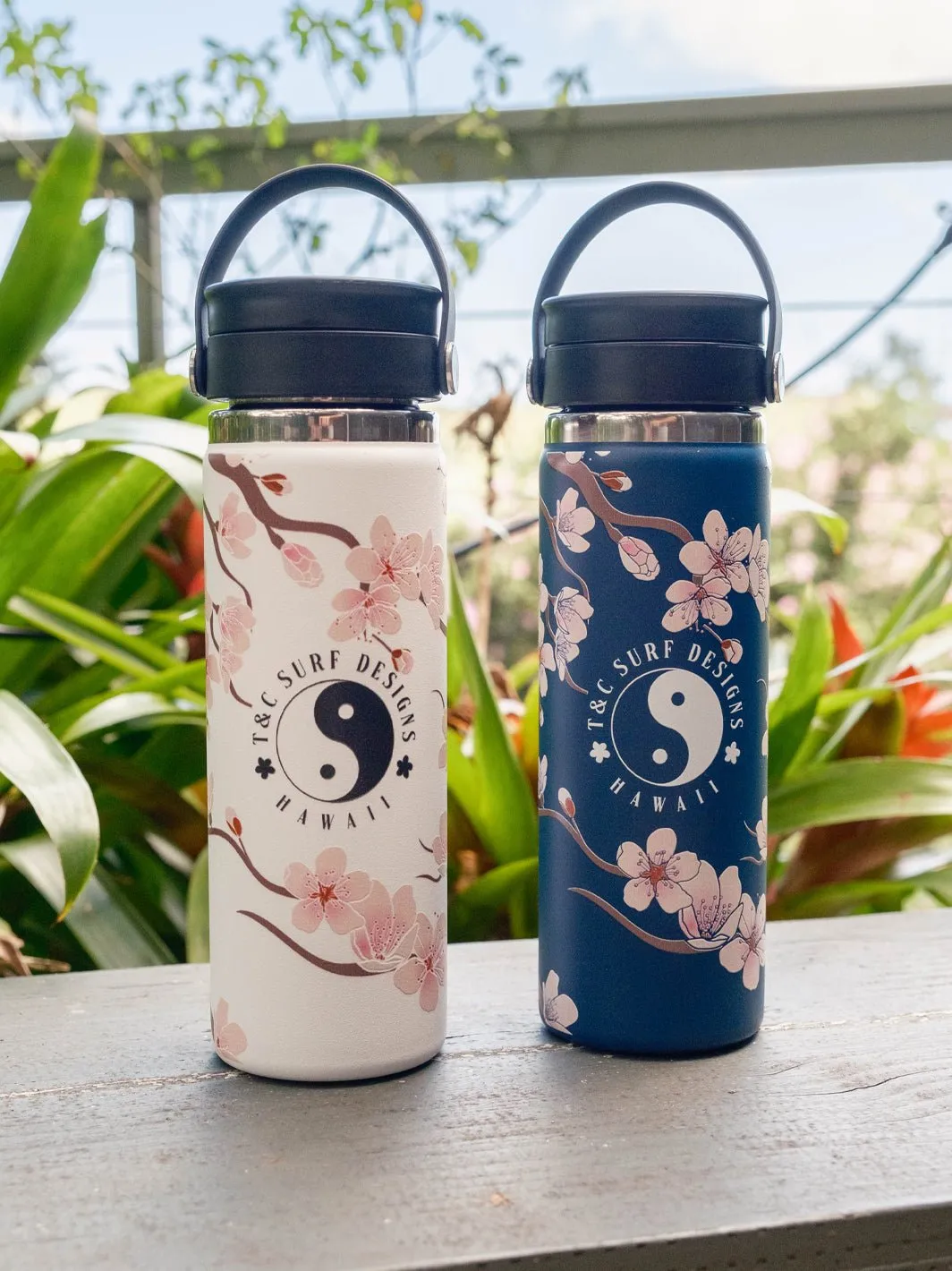 T&C Surf 20 oz Cherry Bloom Hydro Flask