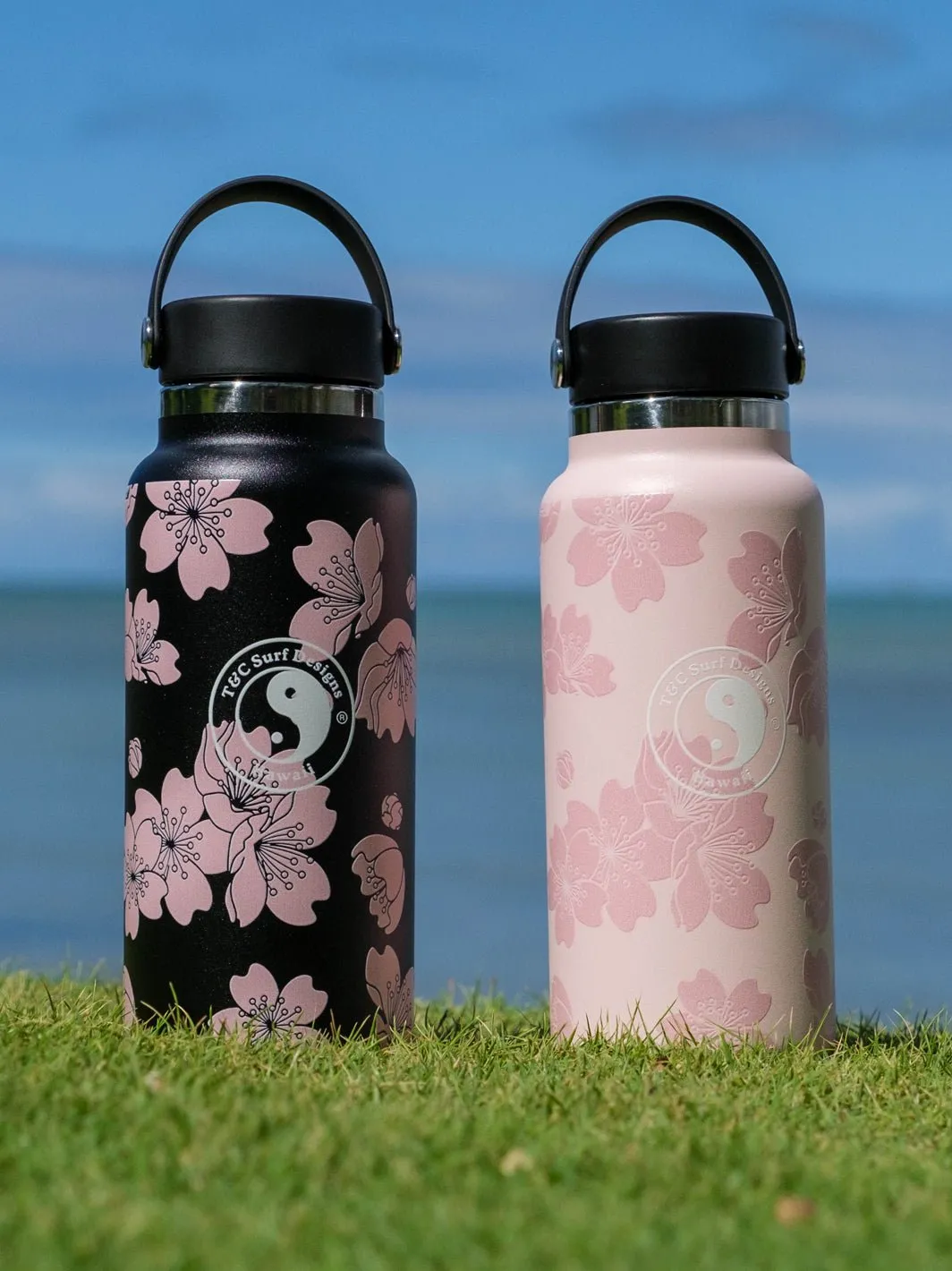 T&C Surf 32 oz Etched Sakura Hydro Flask